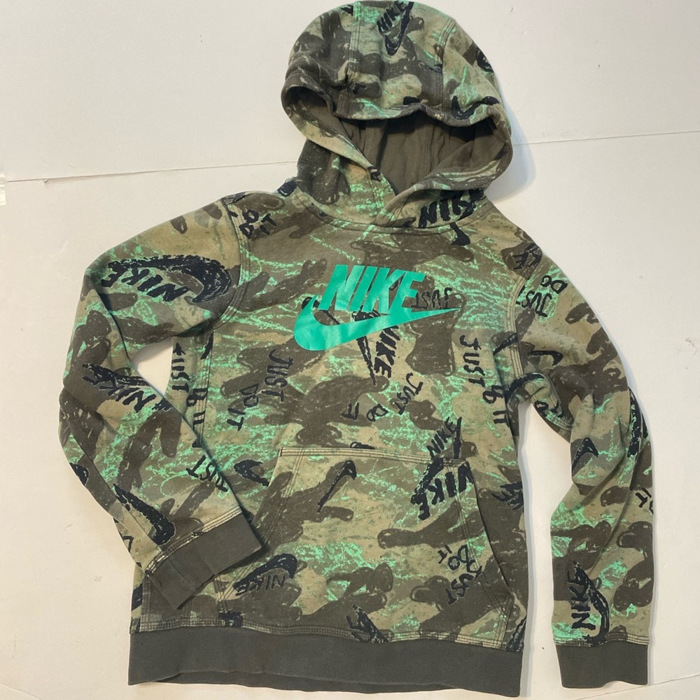 Nike Fleece Green Printed Camo Pullover Hoodie Sweatshirt Boys Medium
